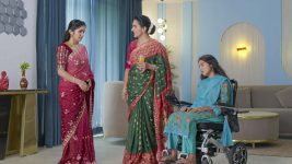 Vaarasuralu (Star Maa) S01 E150 Maithili's Effort to Save Usha Vaarasuralu (Star Maa) S01 E150 Maithili's Effort to Save Usha