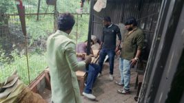 Aanandi (Star Pravah) S01 E136 Vidyadhar Stabs Pruthvi