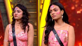 Bigg Boss Agnipariksha (Kannada) S01 E14 Agniparikshe: Tickets and Eliminations Bigg Boss Agnipariksha (Kannada) S01 E14 Agniparikshe: Tickets and Eliminations
