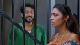 Godavari S01 E79 Alakanandha Stands by Murali