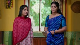 Gunde Ninda Gudi Gantalu S01 E753 Meena Seeks Truth from Sumathi Gunde Ninda Gudi Gantalu S01 E753 Meena Seeks Truth from Sumathi