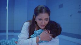 Hui Gumm Yaadein Ek Doctor Do Zindagiyan S01 E102 Dhruv Collapses Near The Body