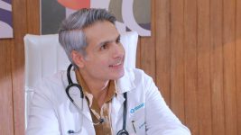 Hui Gumm Yaadein Ek Doctor Do Zindagiyan S01 E117 Dr. Dev’s Emotional Confrontation Hui Gumm Yaadein Ek Doctor Do Zindagiyan S01 E117 Dr. Dev’s Emotional Confrontation