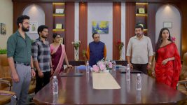 Karthika Deepam S02 E750 Jyotsna's Fitting Reply