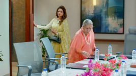 Lapandav (Star Pravah) S01 E292 Manaswini Targets Rajlakshmi Lapandav (Star Pravah) S01 E292 Manaswini Targets Rajlakshmi