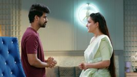 Lapandav (Star Pravah) S01 E295 Kanha Cautions Tejaswini in Secret