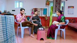 Maryadhe Ramanna (Colors Kannada) S01 E97 Gowtham Persuades Nagaveni Maryadhe Ramanna (Colors Kannada) S01 E97 Gowtham Persuades Nagaveni