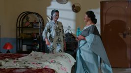 Podarillu S01 E180 Mahalakshmi Defies Thayaaru