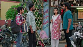 Podarillu S01 E194 Chakri Troubles Kesava