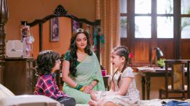 Udne Ki Aasha S01 E888 Pankhuri, Sailee Reassure Arya Udne Ki Aasha S01 E888 Pankhuri, Sailee Reassure Arya