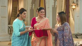 Yeh Rishta Kya Kehlata Hai S61 E2122 Poddars Face a Festival Surprise Yeh Rishta Kya Kehlata Hai S61 E2122 Poddars Face a Festival Surprise