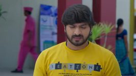 Ninnu Kori (Star Maa) S01 E711 Madhan's Timely Rescue Ninnu Kori (Star Maa) S01 E711 Madhan's Timely Rescue