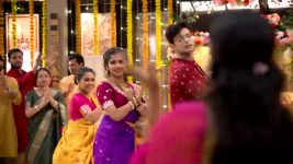 Pratigga S01 E161 Swarnalata Embraces Chhuti Pratigga S01 E161 Swarnalata Embraces Chhuti