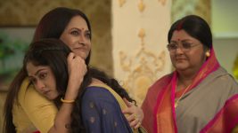 Tilottama S01 E42 Dharitri Embraces Tomosha